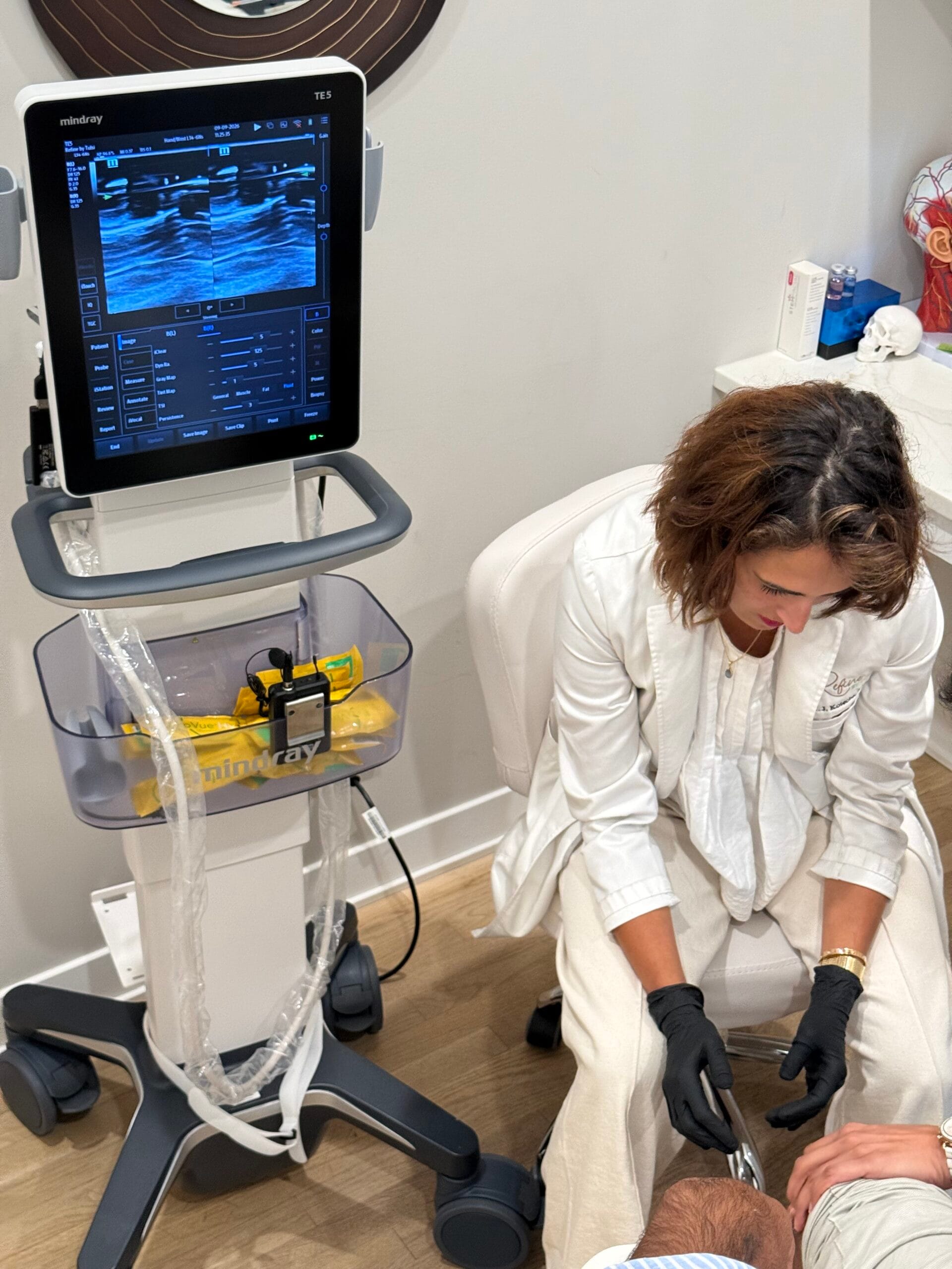 Physician-led PRP joint injection with platelet-rich plasma at Refine by Tulsi in Chicago